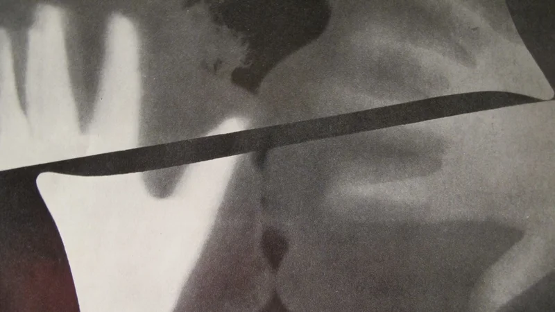 Man Ray — Rayograph(The Kiss)